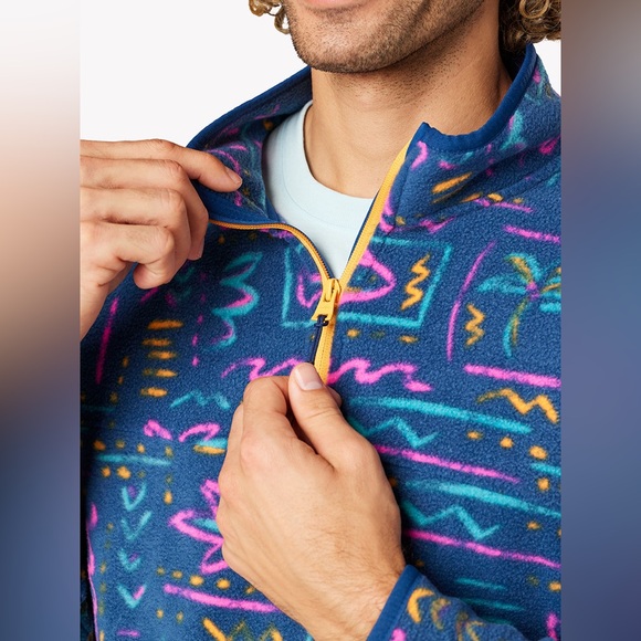 NWT - Chubbies - The Chilly Vibe Fleece (Quarter-Zip) - Pattern: Navy Abstract - Picture 3 of 12